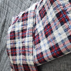 Tommy Hilfinger twin xl quilt with sham great for the dorm!